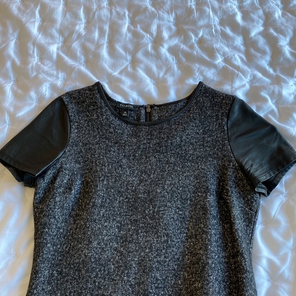 Talbots wool top with leather sleeves - Picture 4 of 4